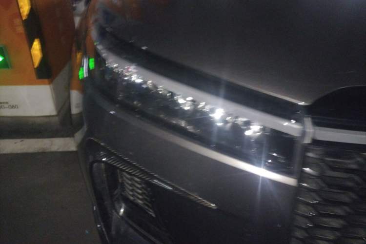 Used Li Auto ONE 2021 Extended-Range 6-Seater Version Right Front Headlight