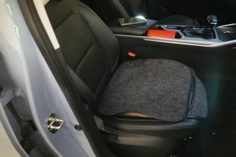 Used Geely Auto Emgrand 2023 4th Generation Champion Edition 1.5L CVT Prestige Model
