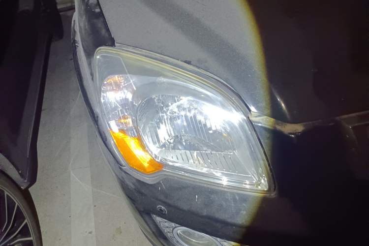 Used Kia Sportage 2013 2.0L Automatic Two-Wheel Drive GL Trim Right Front Headlight