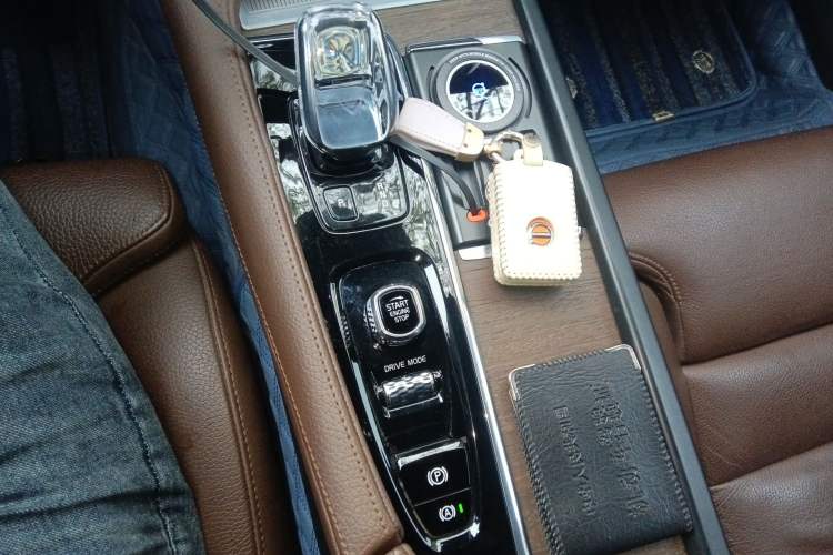 Used Volvo S90 2021 B5 Zhiyuan Luxury Edition Gear Lever