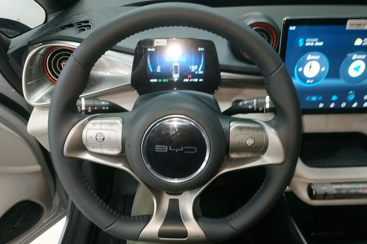 Used BYD Dolphin 2021 405 km Fashion Edition
