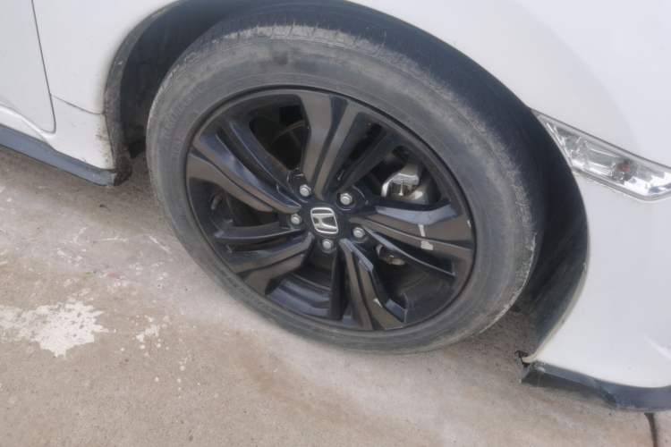Used Honda Civic 2019 220TURBO CVT Dynamic Edition China VI Emission Standard Right Front Wheel Hub