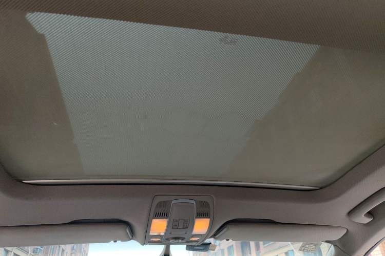 Used Audi Q7 2013 35 TFSI Comfort Model Headliner