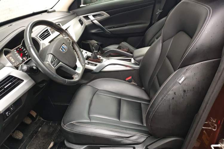 Used Geely Auto Emgrand X7 Sport 2016 2.0L Manual ZhiShang Version