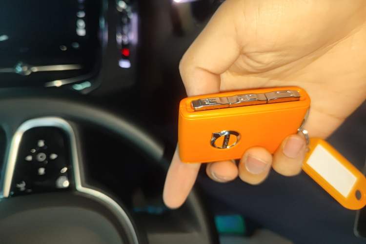 Used Volvo S90 2025 B5 Zhiyi Luxury Edition
