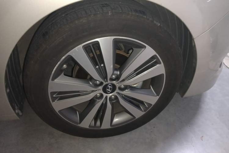 Used Hyundai Mistra 2016 1.8L Automatic Deluxe DLX Model
