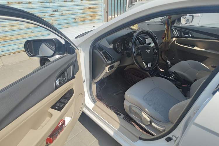 Used Bestune B50 2013 1.6L manual luxury version