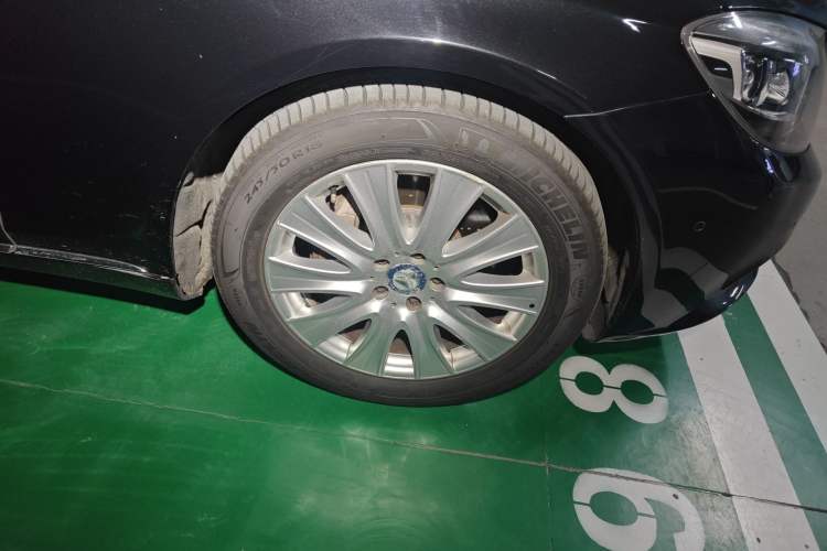 Used Mercedes-Benz S-Class 2014 S 320 L Business Model Right Front Wheel Hub