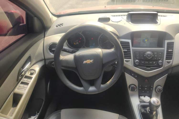 Used Chevrolet Cruze 2013 1.6L SE MT