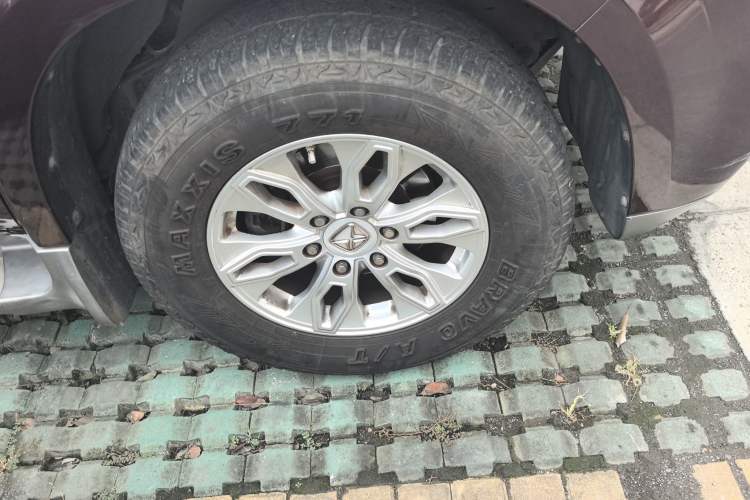 Used JMC Yusheng S350 2016 2.0T Automatic All-Wheel Drive Gasoline Ultra-Luxury 7-Seater