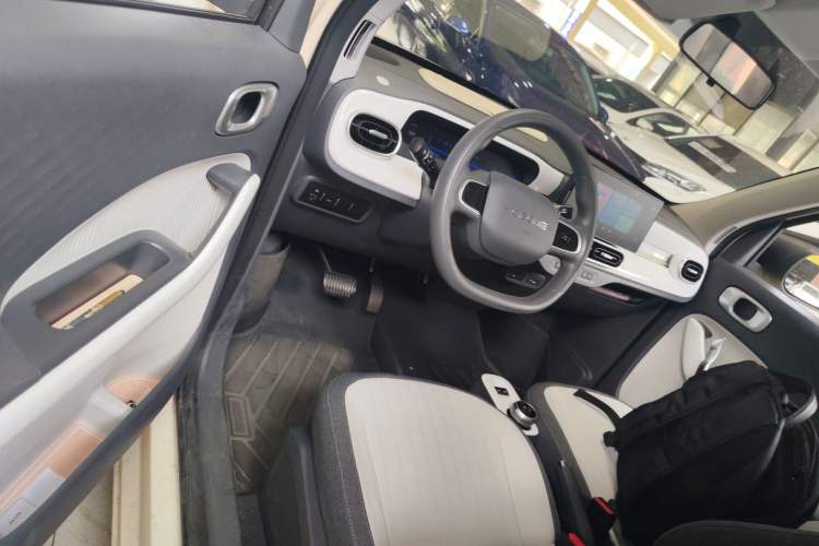 Used Geely Galaxy Panda 2025 210 km – Yuanqi Bear
