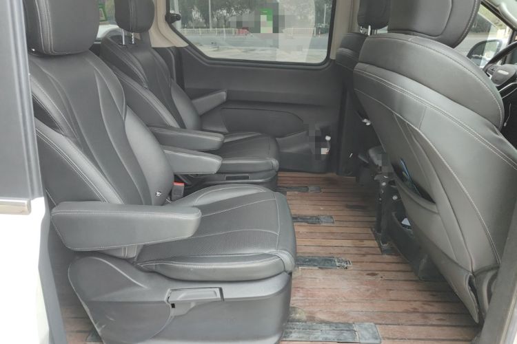 Used SAIC MAXUS G10 2023 2.0T Manual Multi-Function Version Diesel 7 Seats