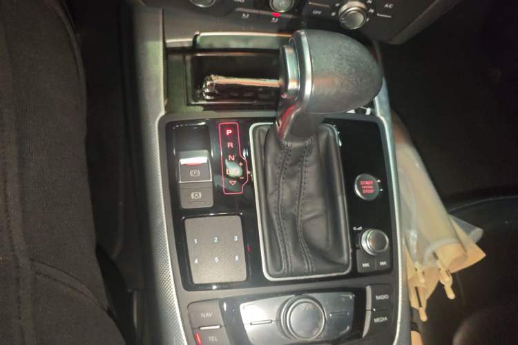Used Audi A6L 2014 TFSI Standard Model Gear Lever