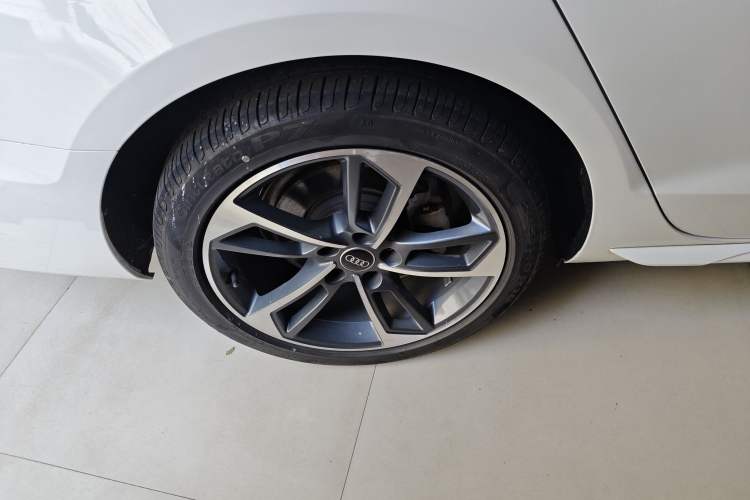 Used Audi A4L 2022 40 TFSI Fashion Dynamic Model
