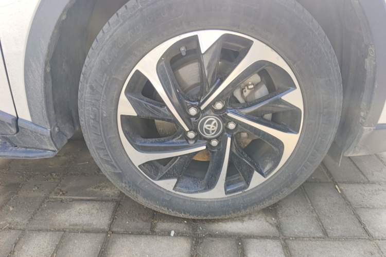 Used Toyota IZOA 2018 2.0L Yichi Edition China V Standard Right Front Wheel Hub