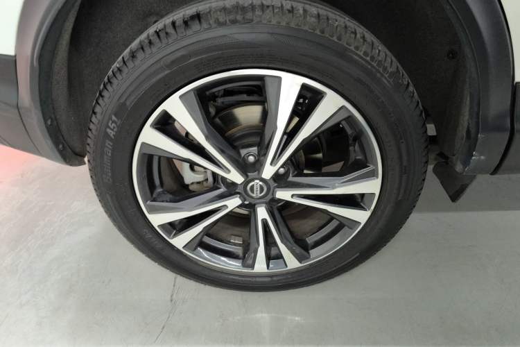 Used Nissan Qashqai 2022 2.0L CVT XV Premier Luxury Edition Right Rear Wheel Hub