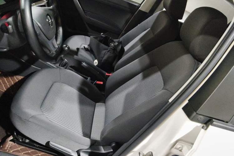 Used Volkswagen Santana 2016 1.4L Manual Fashion Edition Left Front Seat