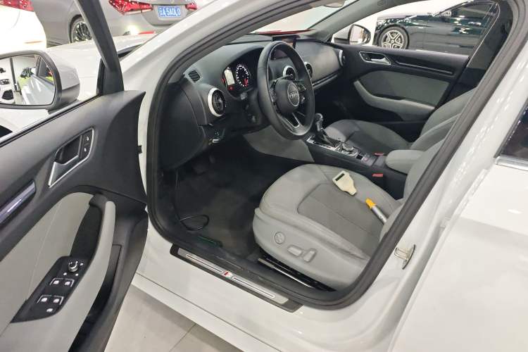 Used Audi A3 2020 Limousine 35 TFSI Fashion Edition China VI Emission Standard