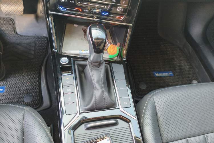 Used Volkswagen Passat 2025 Premium Version 380TSI Dragon Edition