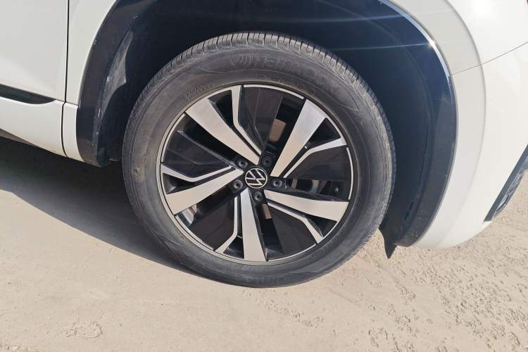 Used Volkswagen Tayron GTE Plug-in Hybrid 2022 1.4T Luxury Edition Right Front Wheel Hub