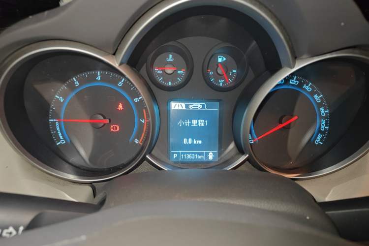 Used Chevrolet Cruze 2015 1.5L Classic SE AT Instrument Cluster