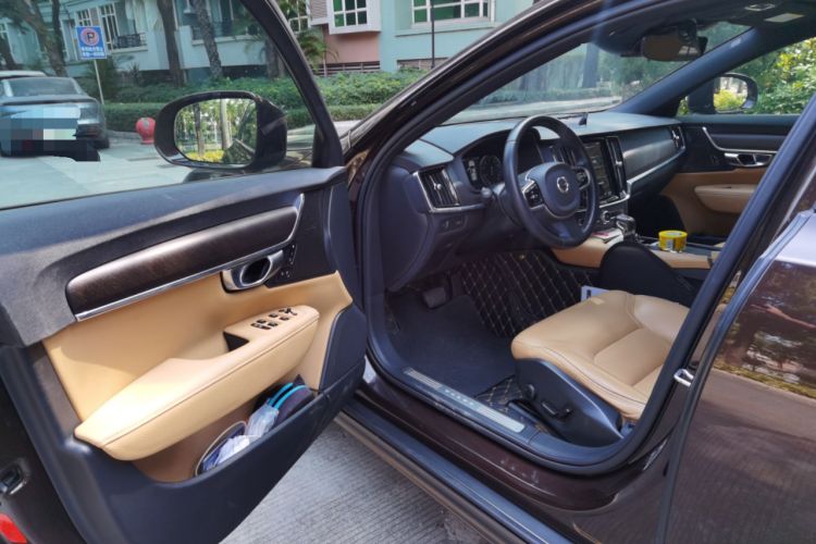 Used Volvo V90 2020 Cross Country T5 AWD Smart Range Edition