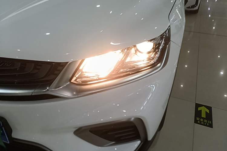 Used Geely Auto Coolray 2020 Facelift 240T DCT Hunter Left Front Headlight