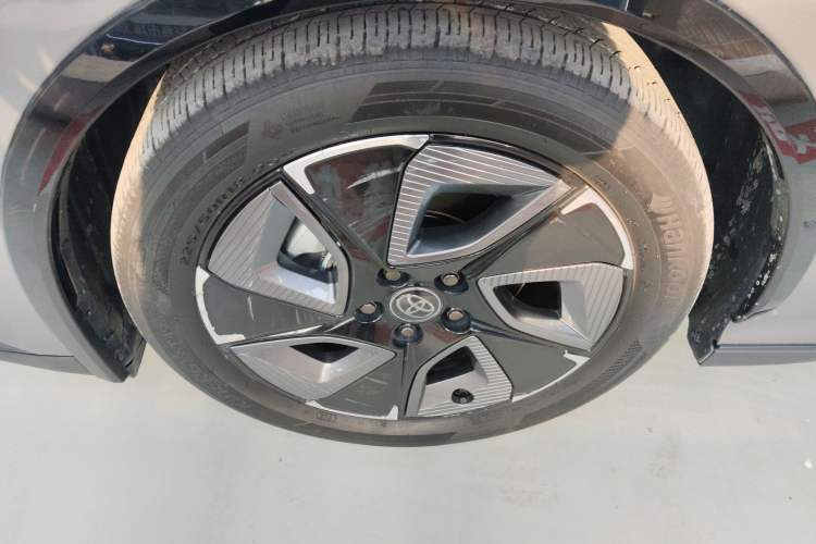 Used Toyota bZ3 2023 616 km Long-Range PRO