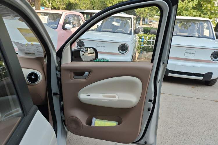 Used Wuling Hongguang MINIEV 2025 Four-Door Version Advanced Edition