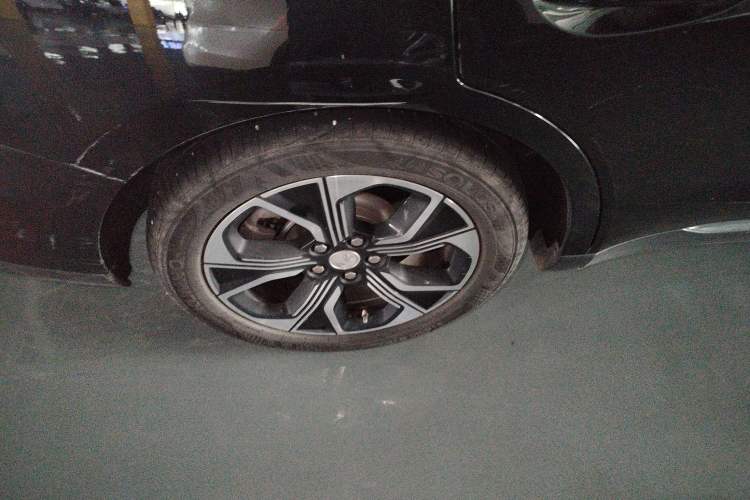 Used Hongqi E-QM5 2021 Online Booking Charging Basic Edition 5 Seats