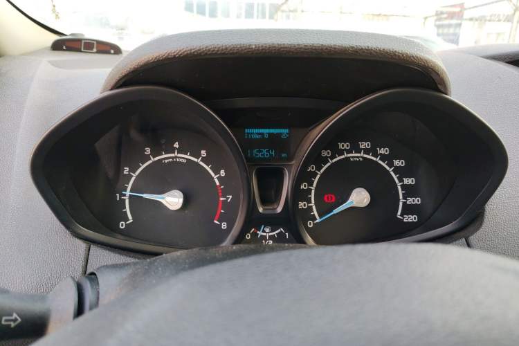 Used Ford EcoSport 2013 1.5L Manual Fashion Model