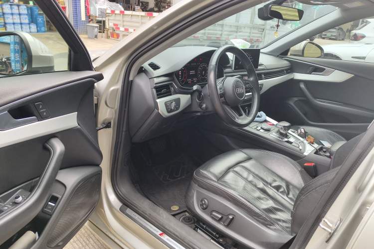Used Audi A4L 2019 40 TFSI Fashion Edition China VI Emission Standard