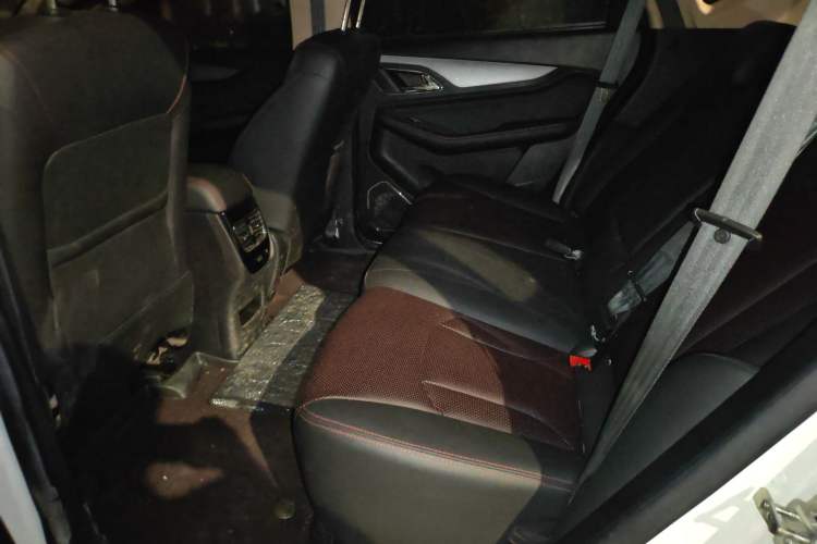 Used Baojun 560 2016 1.8L iAMT Luxury Model