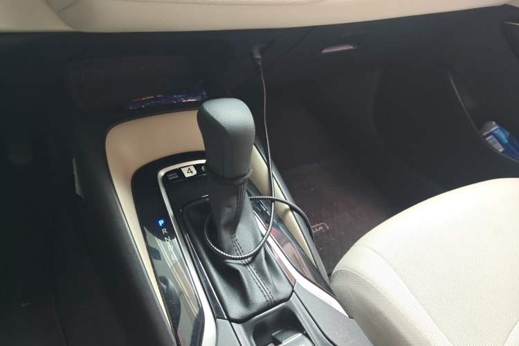 Used Toyota Corolla 2021 Dual-Motor 1.8L E-CVT Elite Edition