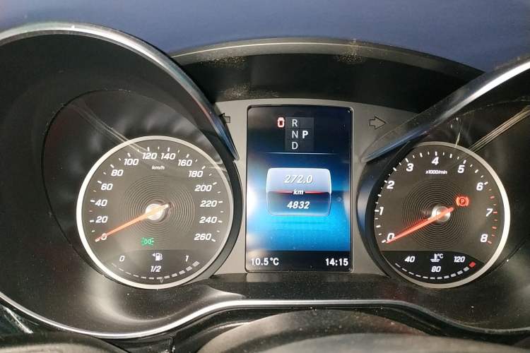 Used Mercedes-Benz V-Class 2022 V 260 Avantgarde Edition