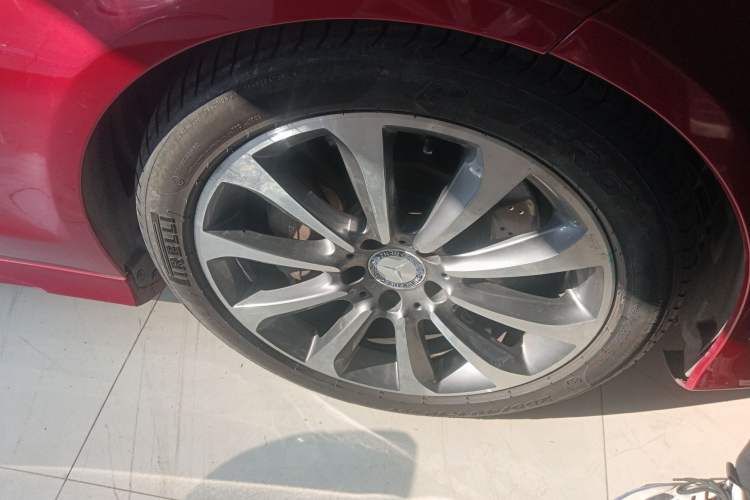 Used Mercedes-Benz CLS 2015 CLS 320 Right Front Wheel Hub