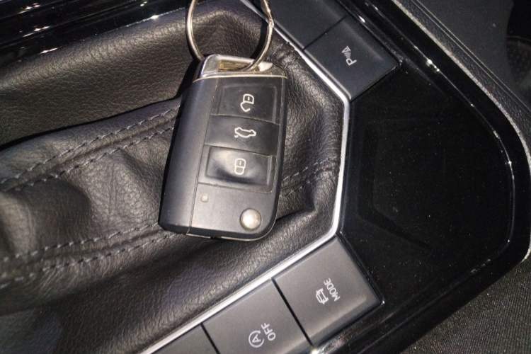 Used Volkswagen Tayron 2023 300TSI Two-Wheel-Drive Luxury Plus Advanced Edition