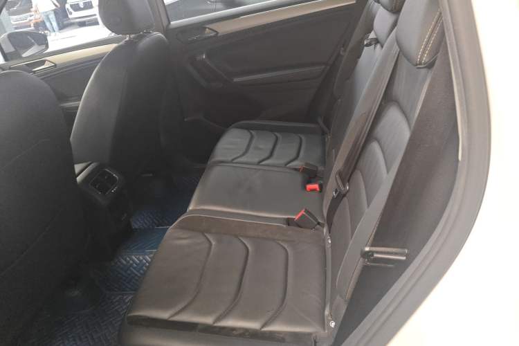 Used Volkswagen Tiguan L 2018 330TSI Automatic Two-Wheel Drive Luxury Edition