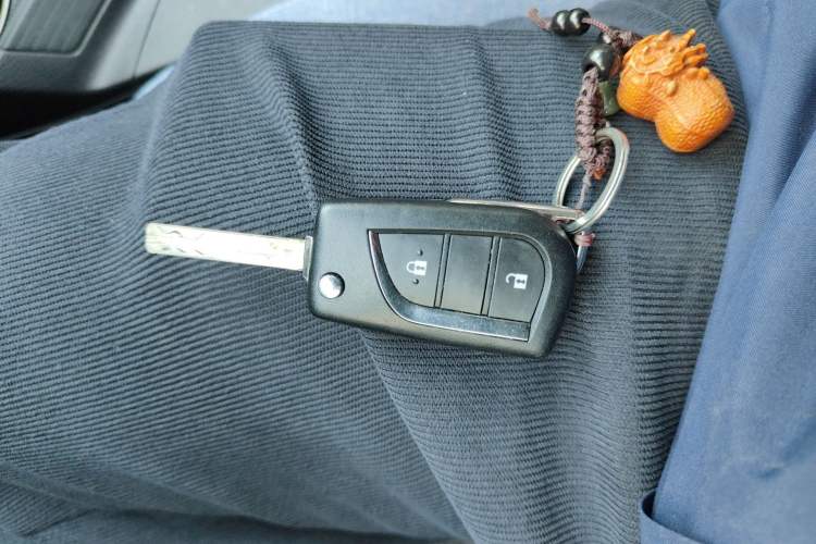 Used Toyota RAV4 2013 2.0L CVT Two-Wheel Drive Urban Edition
