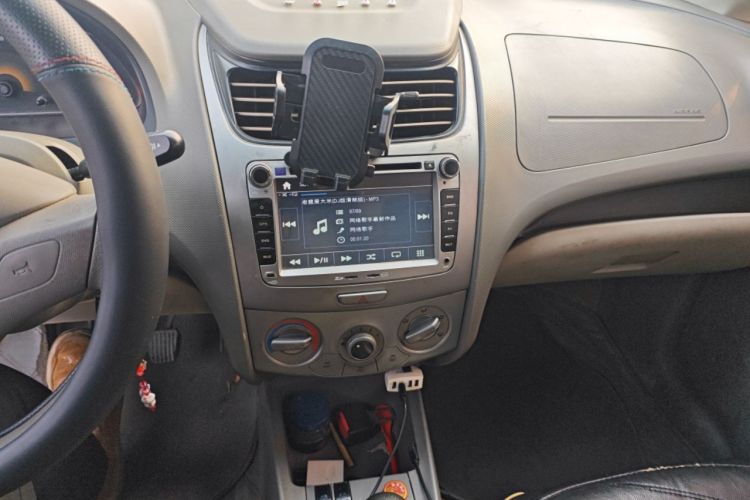 Used Chevrolet Sail 2013 Hatchback 1.2L Manual Warm Edition