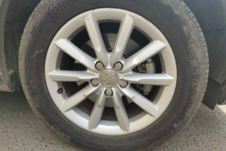 Used Audi Q3 2015 35 TFSI Ambition Edition Right Front Wheel Hub