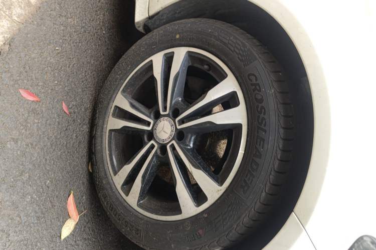 Used Mercedes-Benz C-Class 2017 C 200 Sport Edition Right Front Wheel Hub