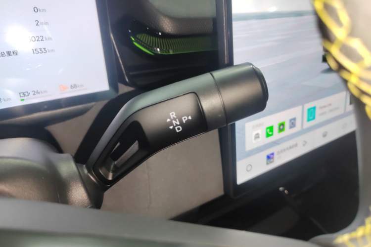 Used Lynk & Co 08 EM-P 2025 220 km All-Wheel-Drive Performance Halo
