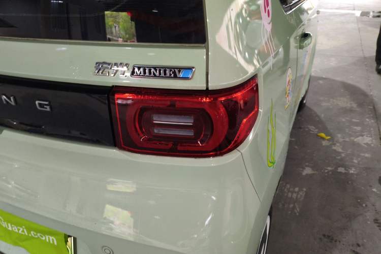 Used Wuling Hongguang MINIEV 2022 Macaron Premium Model – Lithium Iron Phosphate Exterior 3