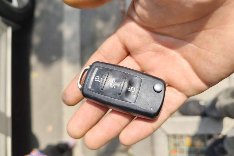 Used Volkswagen Bora 2014 1.6L Manual Comfort Model Vehicle Key