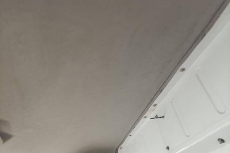 Used Ford Classic Transit 2015 2.8T Diesel Van Short Wheelbase 3-Seater Mid-Roof Long Body Model JX493ZLQ4