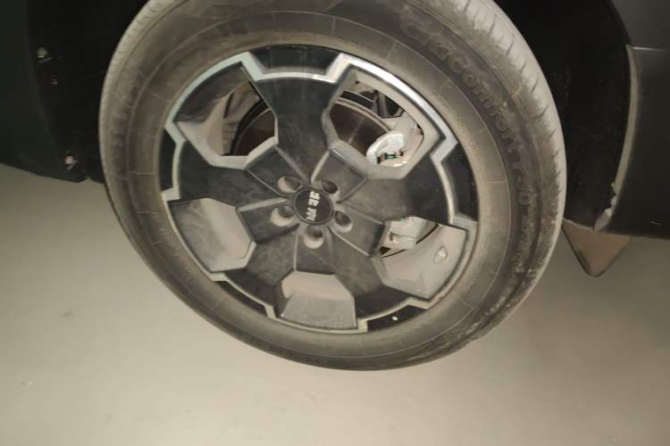 Used BAIC Off-Road BJ30 2024 1.5T Magic Electric Drive Advanced Version Right Front Wheel Hub