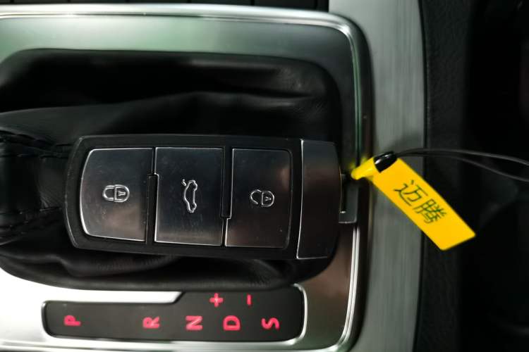 Used Volkswagen Magotan 2015 1.8TSI Advanced Model