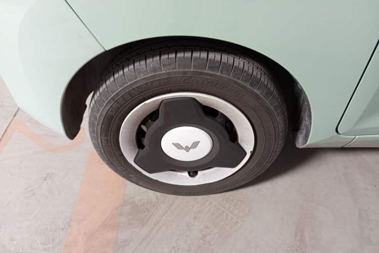 Used Wuling Hongguang MINIEV 2021 Macaron Fashion Model Lithium Iron Phosphate
