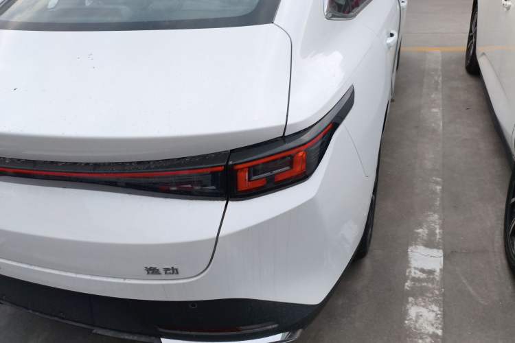 Used CHANGAN Eado 2025 Blue Whale 1.5T 500Bar Prestige Model
